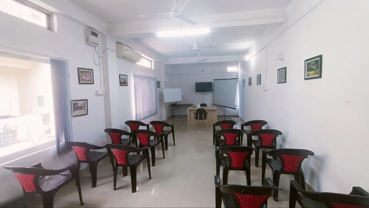 Office Space available at Geetanagar