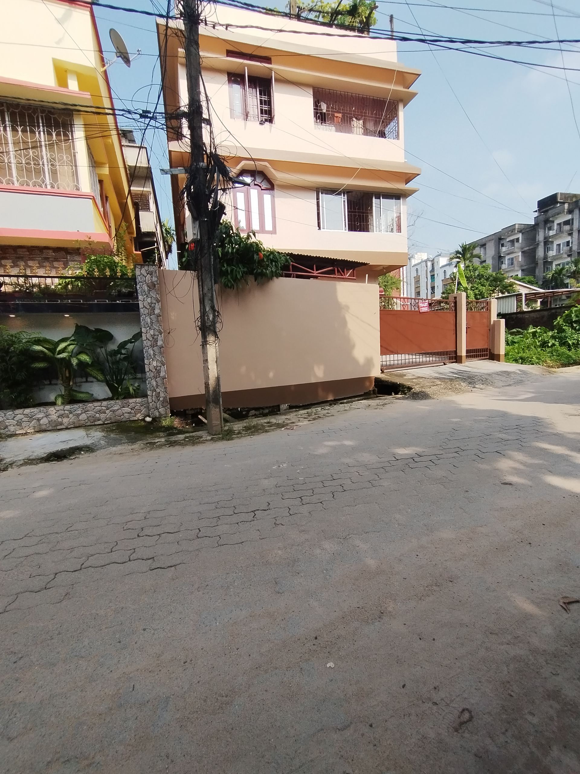 Room rent available at beltola