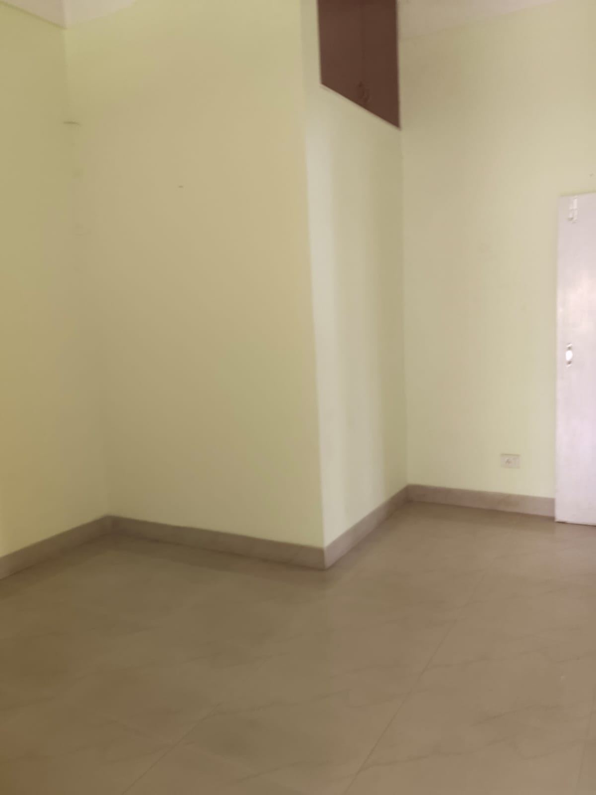 Single room available for rent